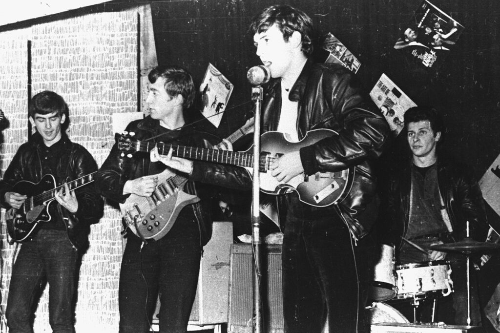 paul-mccartney’s-long-lost-hofner-bass-has-been-returned