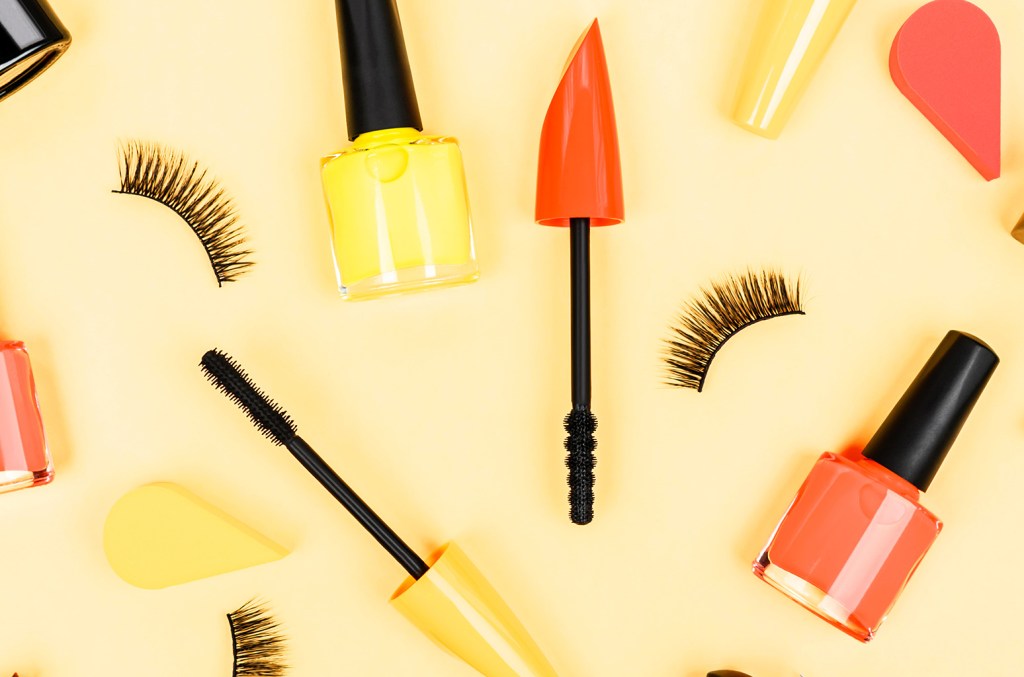 5-eye-catching-mascara-deals-to-celebrate-national-lash day