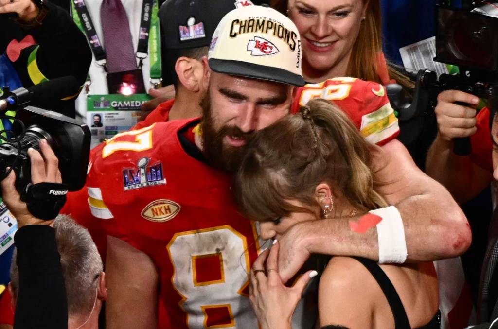 travis-kelce-lands-in-australia-for-taylor-swift’s-eras tour