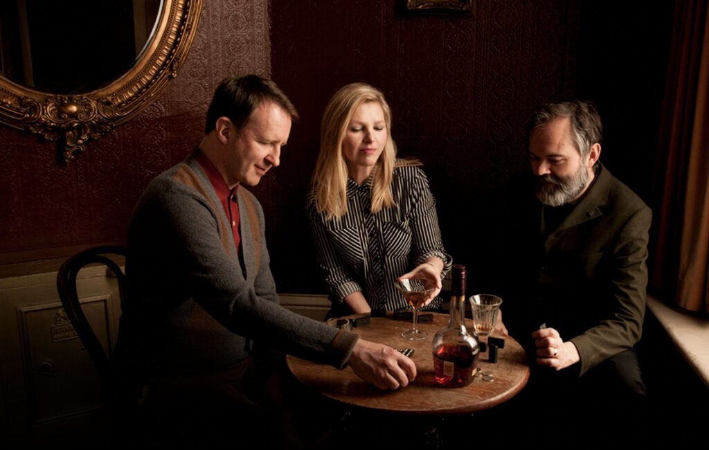 saint-etienne-announce-new-album-‘the-night’-with-ambient-single-‘half-light’ 