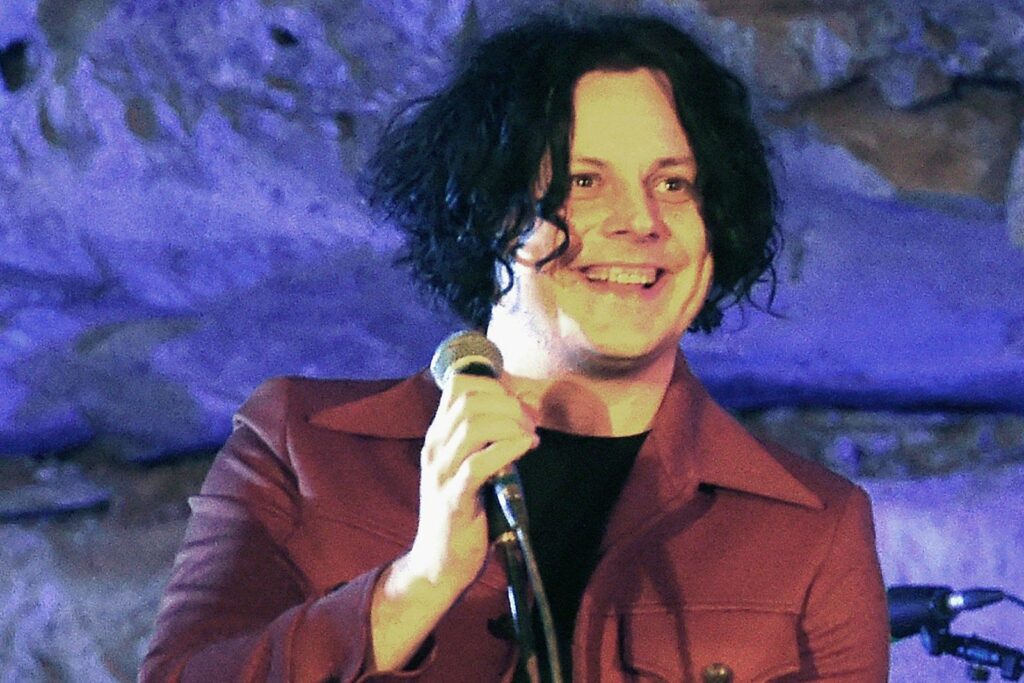 jack-white-pairs-‘no-name’-world-tour-announcement-with-new-song