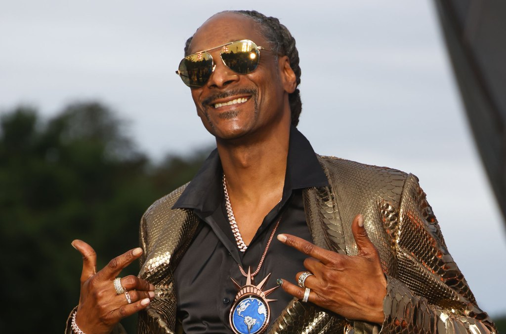 snoop-dogg-recalls-telling-sexyy-red-‘you-got-star-power’-when-they-first met