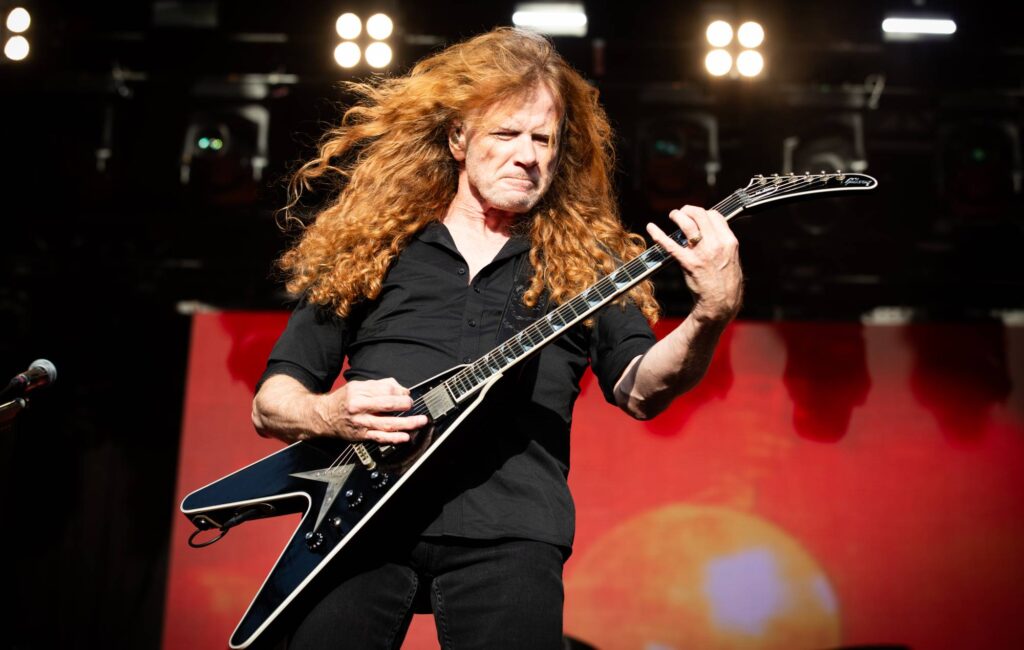 megadeth’s-dave-mustaine-walked-out-of-neck-surgery-after-metallica’s-manager-insulted-him