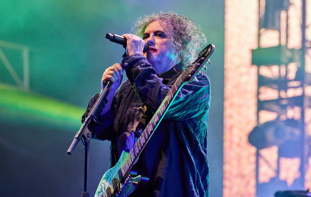 the-cure’s-‘songs-of-a-lost-world’-is-the-top-selling-physical-album-in-the-us