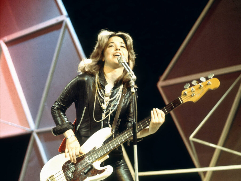 suzi-quatro:-“i-didn’t-know-i-was-unusual!”