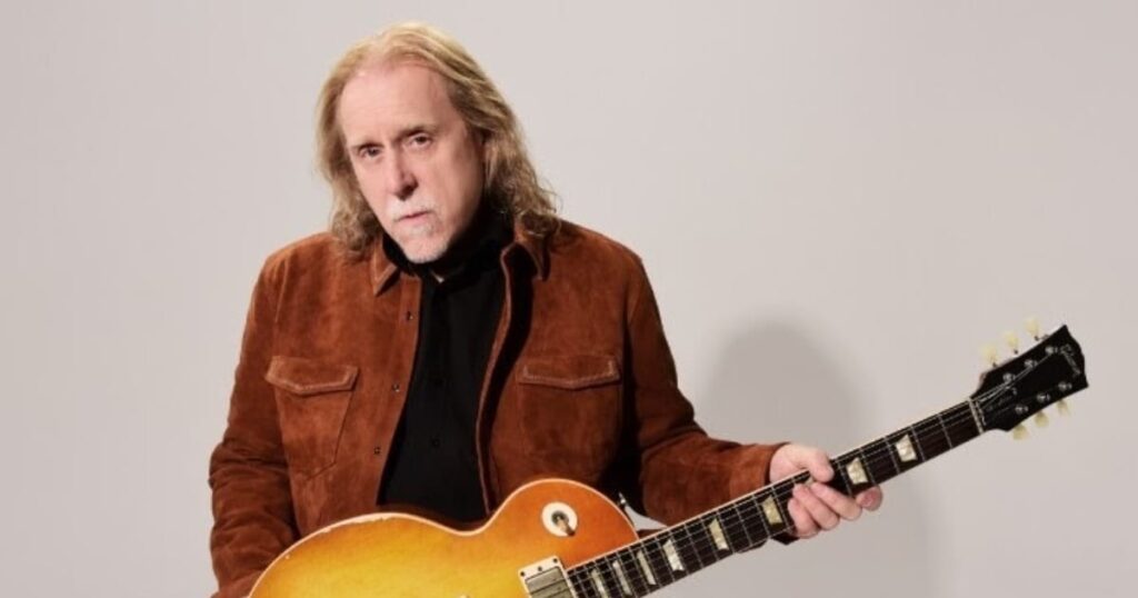 warren-haynes-plots-2025-winter-tour-in-support-of-latest-solo-lp-‘million-voices-whisper’