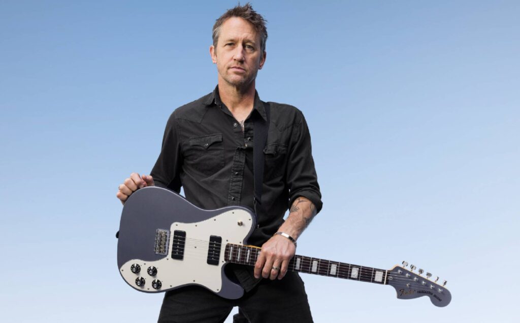 fender-team-up-with-foo-fighters’-chris-shiflett-for-new-signature-cleaver-telecaster-deluxe-guitar