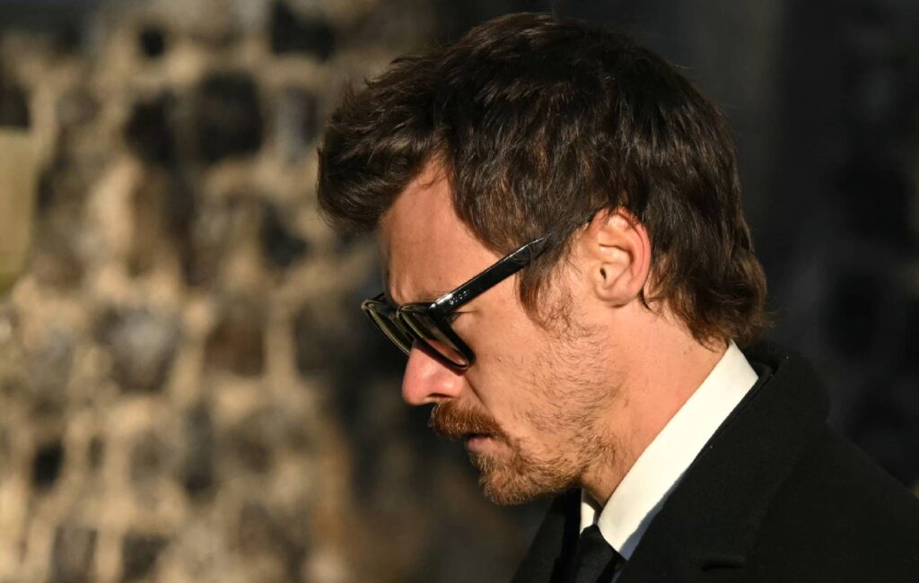 cheryl,-one-direction-bandmates-and-simon-cowell-attend-liam-payne’s-funeral