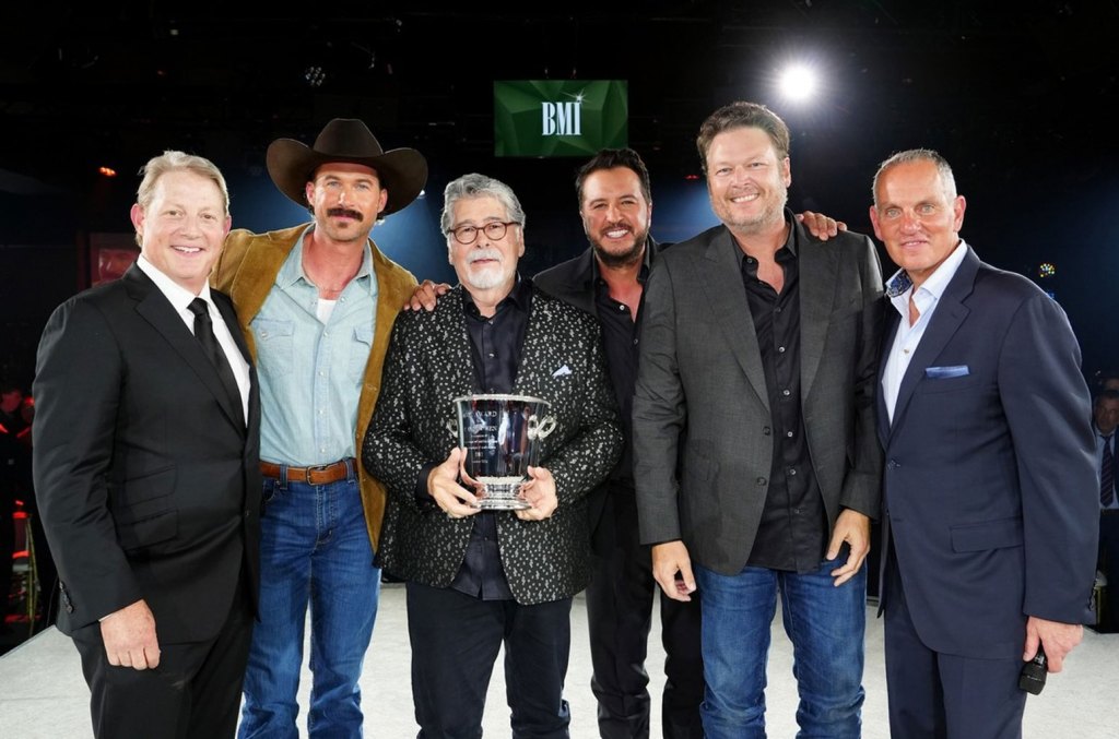 randy-owen,-zach-bryan,-chase-mcgill-&-morgan-wallen’s-‘last-night’-take-home-top-honors-at-bmi-country awards