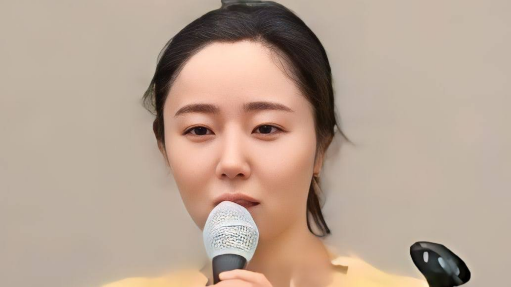 min-hee-jin-resigns-from-ador-after-ugly-battle-with-hybe