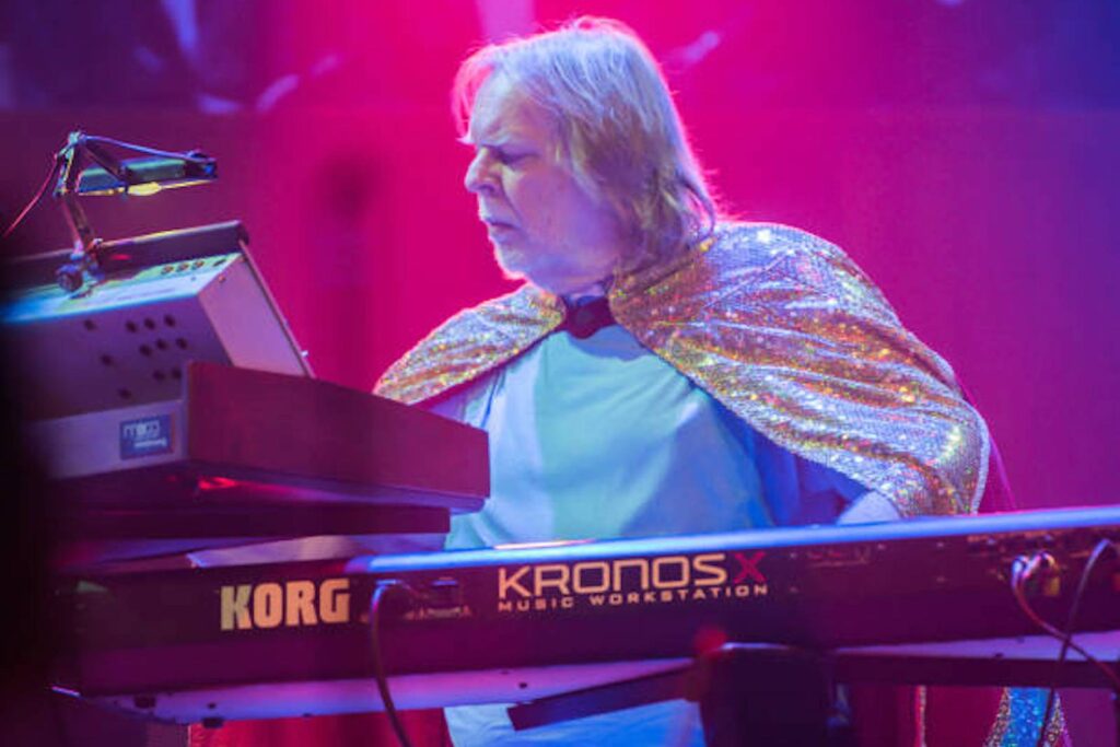 rick-wakeman-says-record-industry-can-be-easily-saved