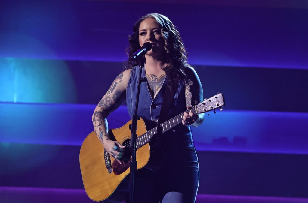 ashley-mcbryde-opens-up-about-her-kris-kristofferson-tribute-at-cma-awards:-‘one-of-my-favorite-songwriters’