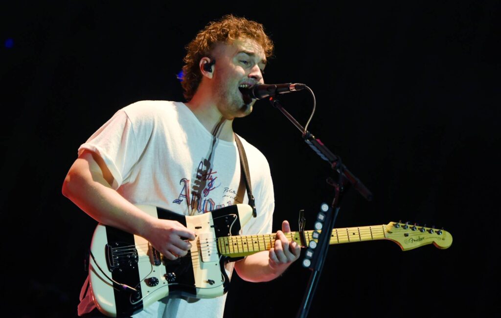 sam-fender-announces-huge-summer-2025-uk-stadium-shows