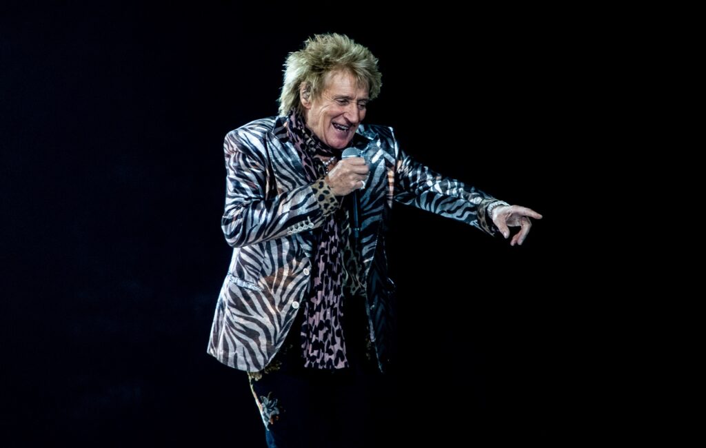 glastonbury-fans-react-to-rod-stewart-being-named-2025-legend-slot:-“he-is-indeed-a-legend”