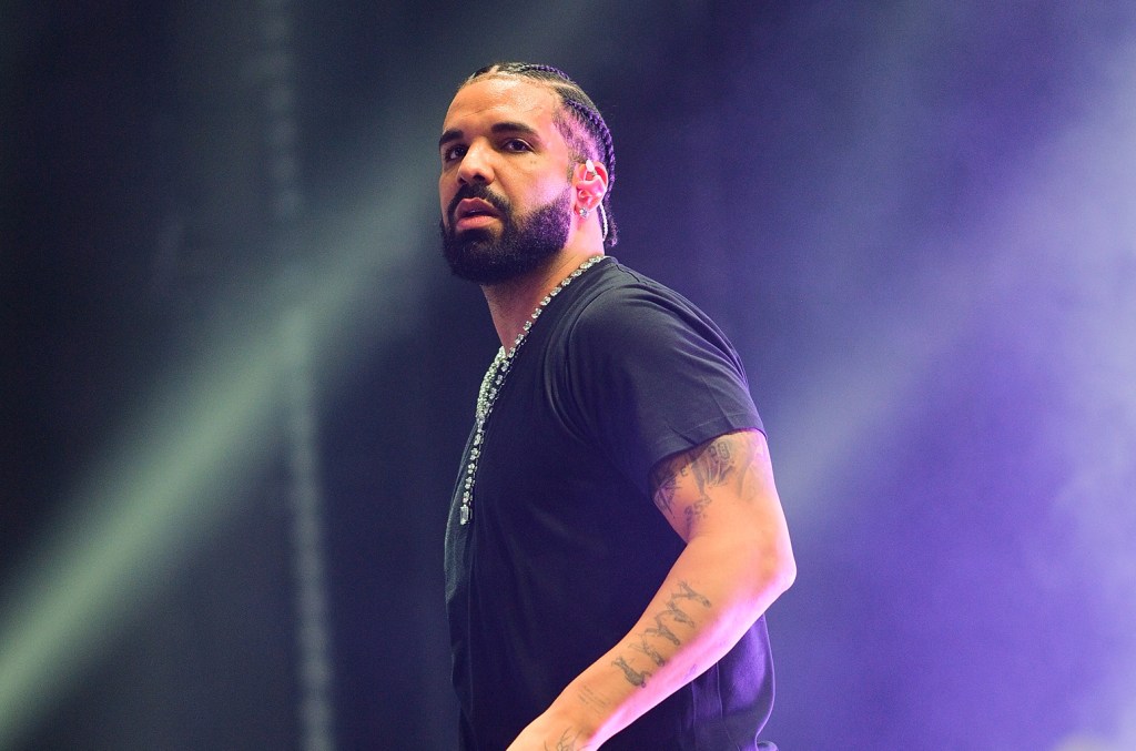 here’s-how-fans-are-reacting-to-drake’s-claims-that-umg-&-spotify-schemed-to-inflate-‘not-like us’