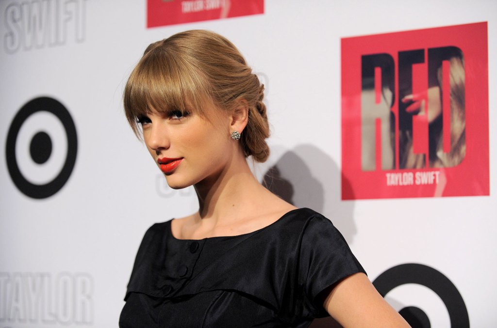 taylor-swift-fans-flock-to-target-for-exclusive-merch-on-black friday