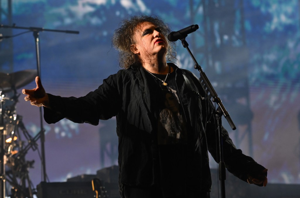 the-cure-announce-new-live-album,-‘songs-of-a-live world’