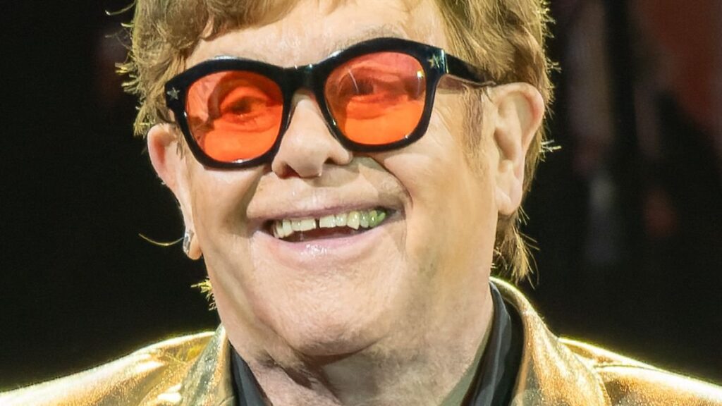 elton-john-battling-partial-blindness-after-serious-eye-infection