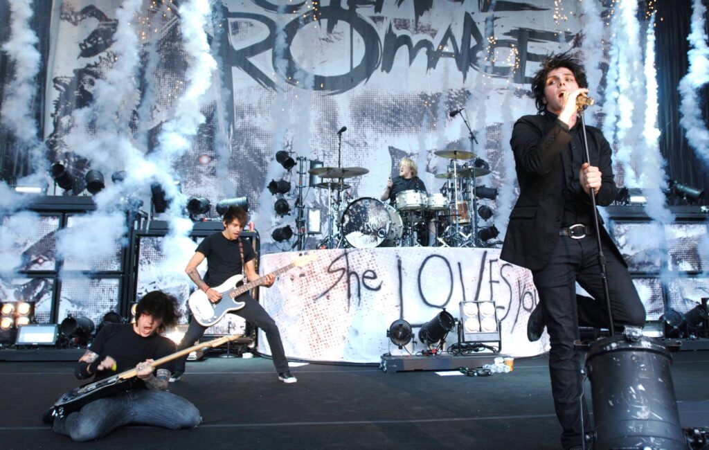 my-chemical-romance-pay-tribute-to-bob-bryar-and-his-“important”-role-in-band’s-history