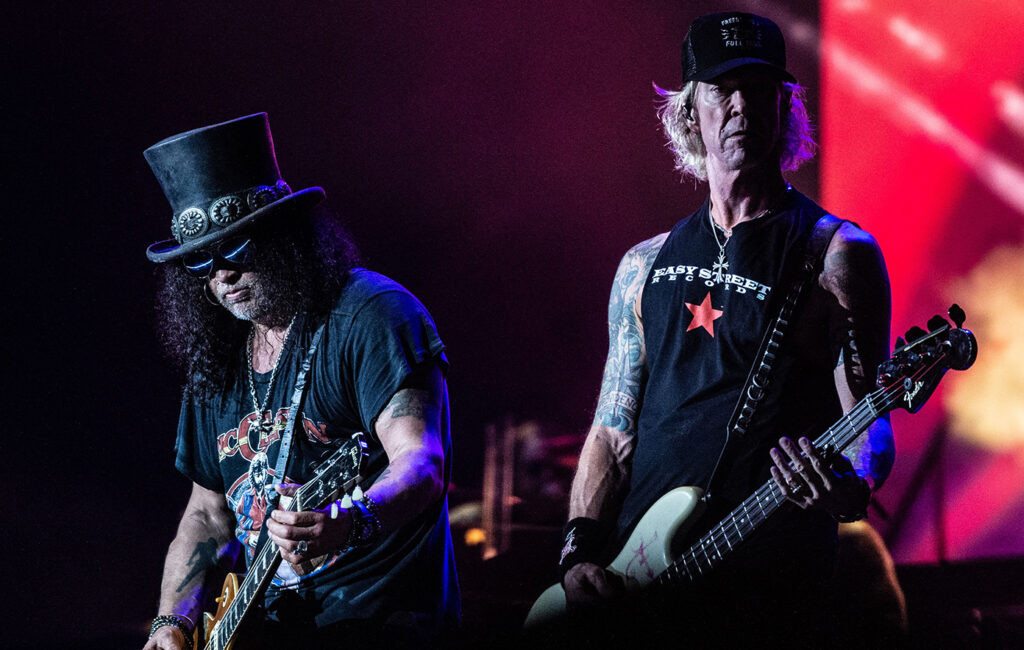 duff-mckagan-and-slash-release-new-single-‘i-can-breathe’-for-gibson-charity-project