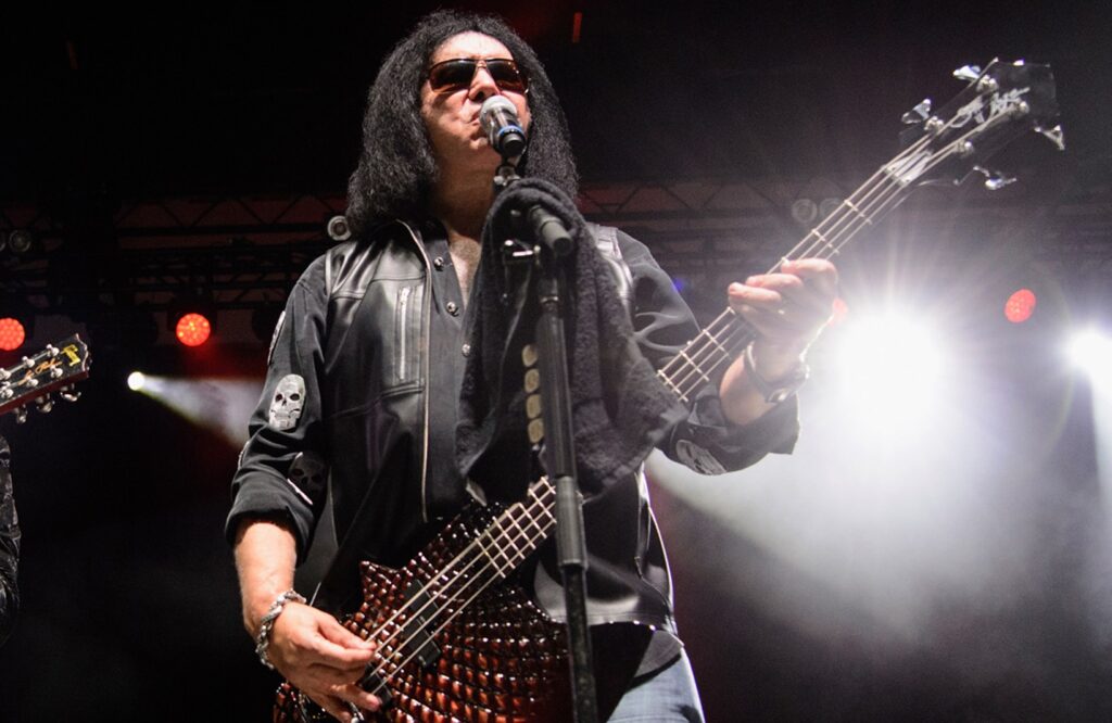 gene-simmons-announces-2025-tour-dates