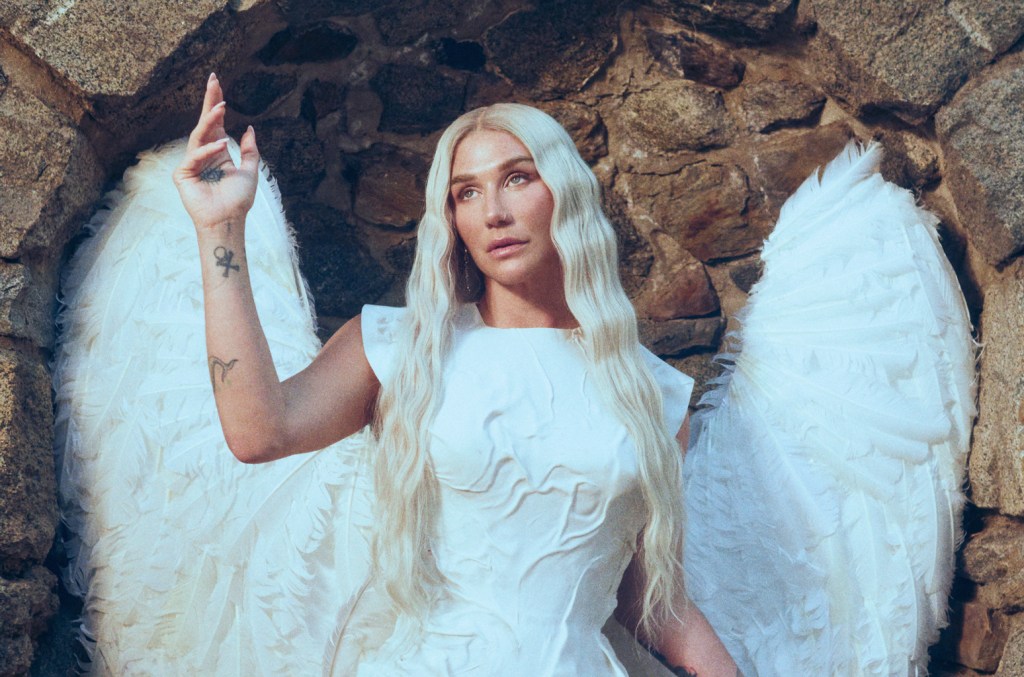 kesha-channels-goddess-venus-in-stunning-‘rebirth’-playboy shoot