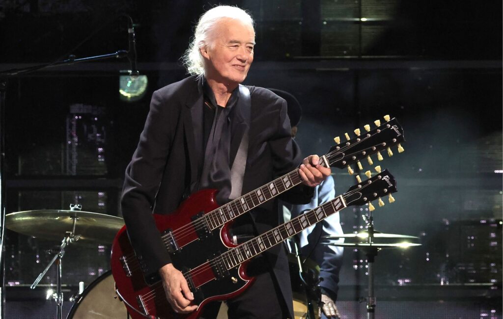 led-zeppelin-icon-jimmy-page-teams-up-with-gibson-to-launch-new-eds-1275-doubleneck-vos-custom-guitar 