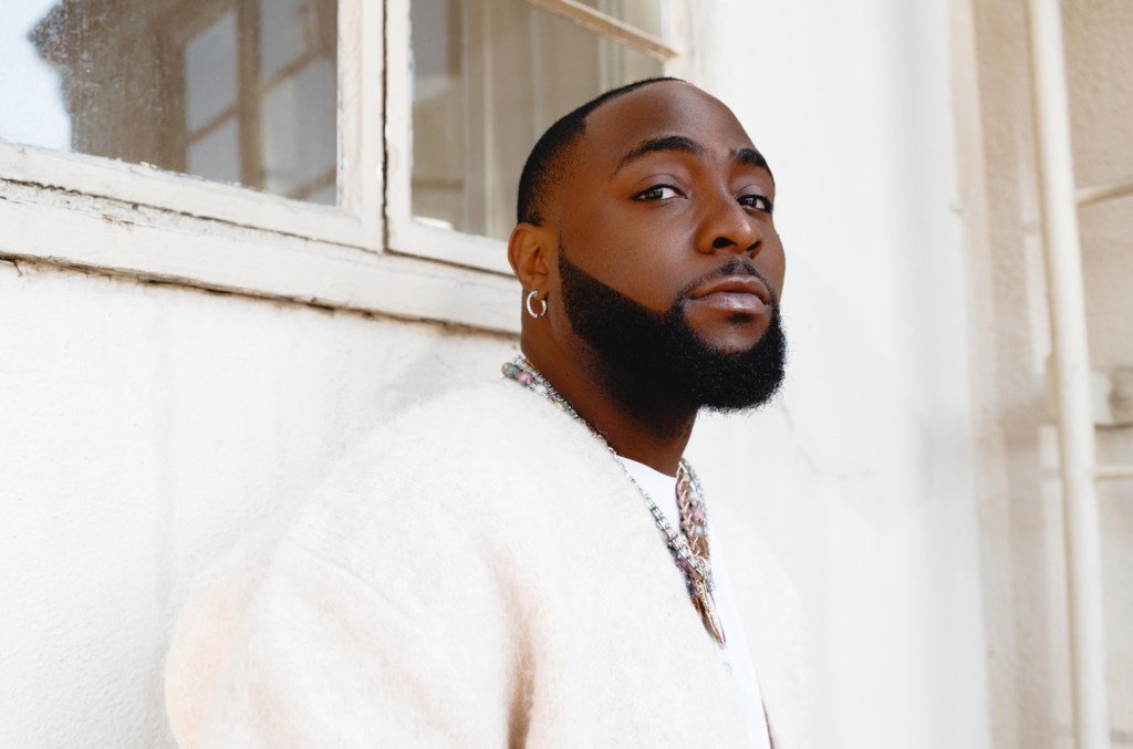 davido-announces-fifth-album-‘5ive’-&-new-single-‘funds’-with-odumodublvck-& chike