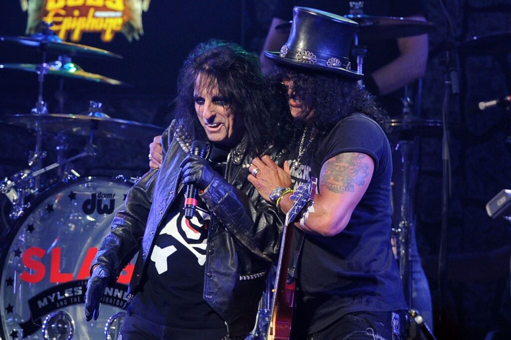 hear-alice-cooper-and-slash’s-new-kids’-song-‘freewheelin”