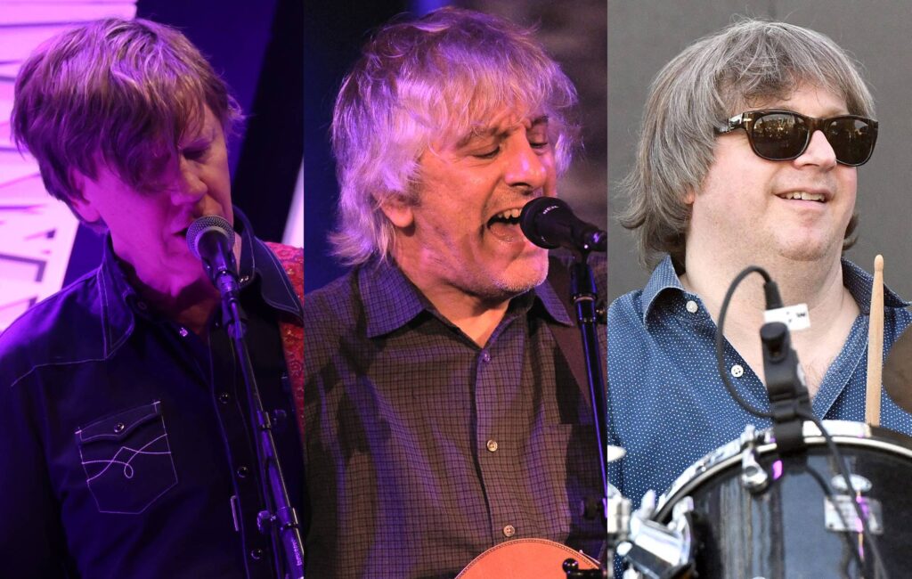 watch-sonic-youth’s-thurston-moore,-lee-ranaldo-and-steve-shelley-reunite-on-stage-in-new-york