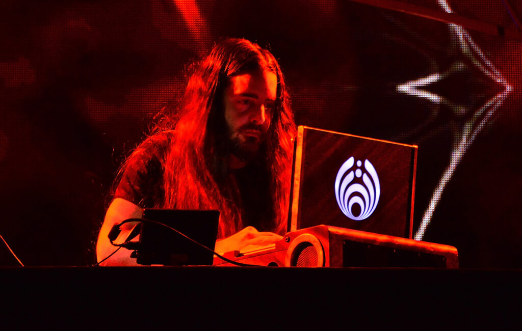 bassnectar-denied-dismissal-of-sexual-abuse-lawsuit,-which-will-head-to-trial-in-2025