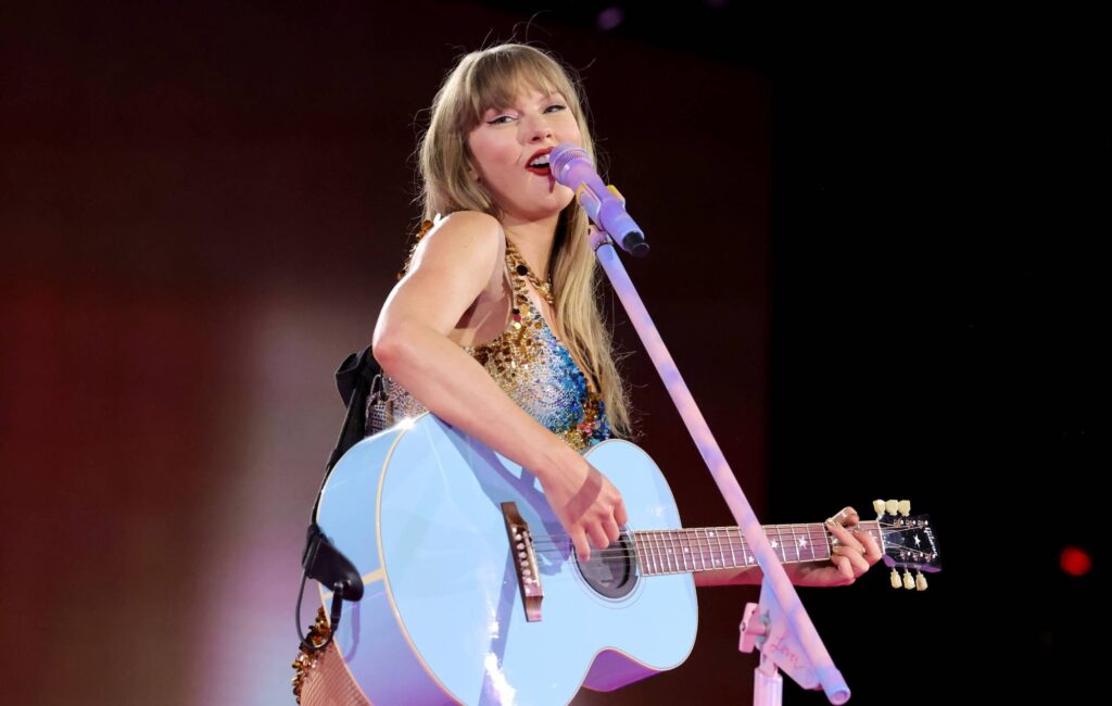 taylor-swift’s-‘eras’-tour-brings-in-record-breaking-$2billion