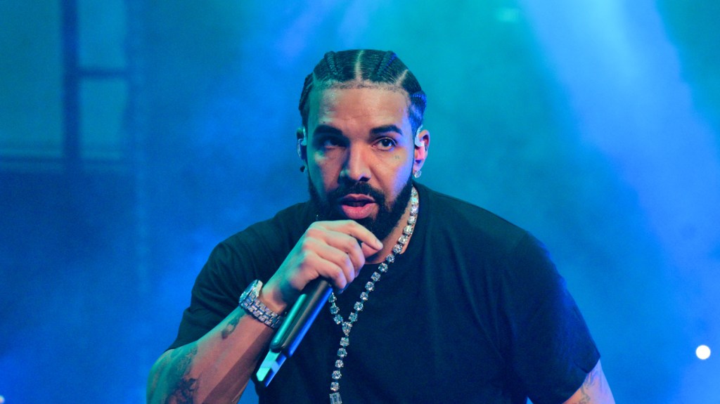 could-drake’s-legal-gambit-against-umg-shape-his-next-business moves?