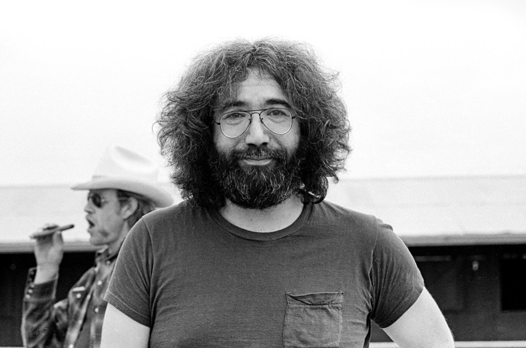 honoring-the-grateful-dead-without-including-jerry-garcia?-why-the-kennedy-center-needs-to-change-its-policy-on-group-members-who-have-died (op-ed)