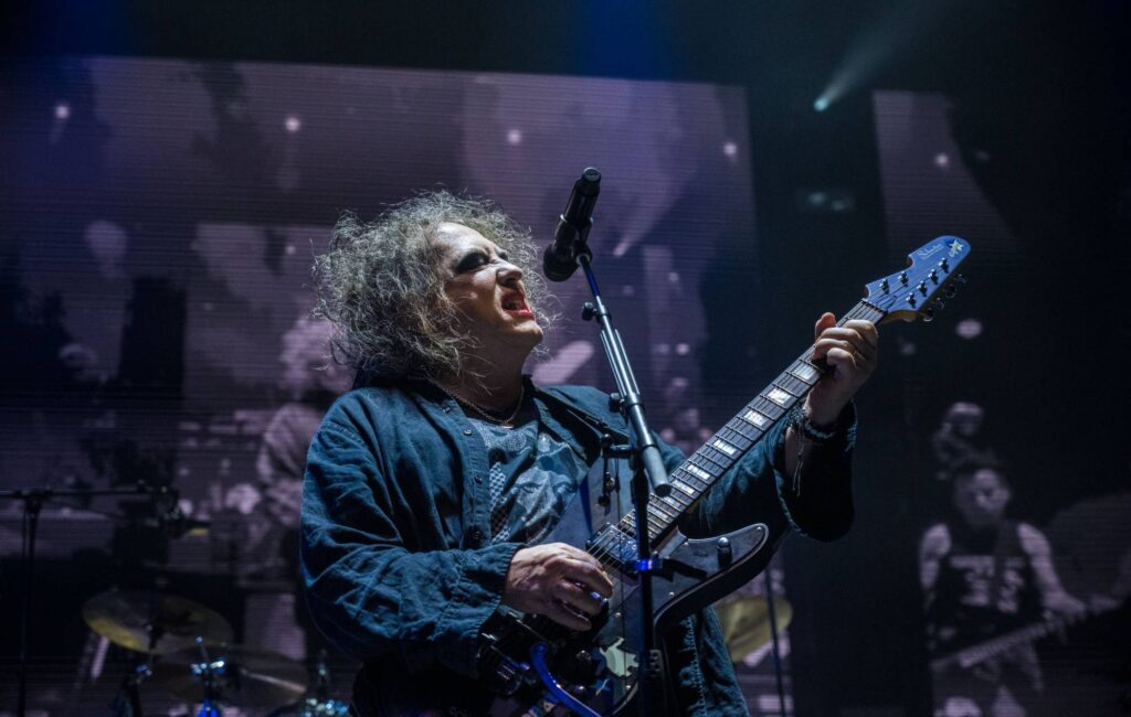 the-cure’s-robert-smith-on-why-‘songs-of-a-lost-world’-was-nearly-called-‘live-from-the-moon’