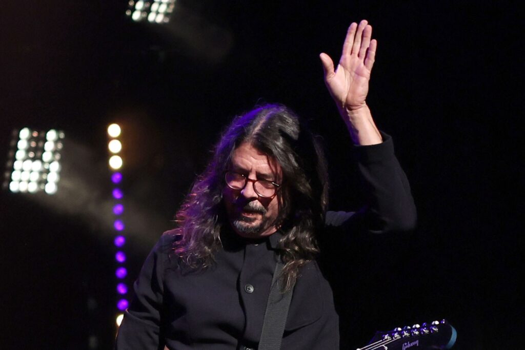 festival-founder-claims-foo-fighters-canceled-2025-tour-plans