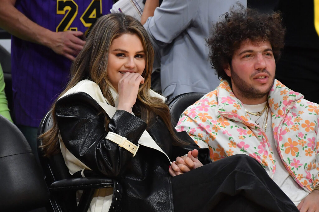 taylor-swift’s-sweet-reaction-to-bestie-selena-gomez’s-engagement