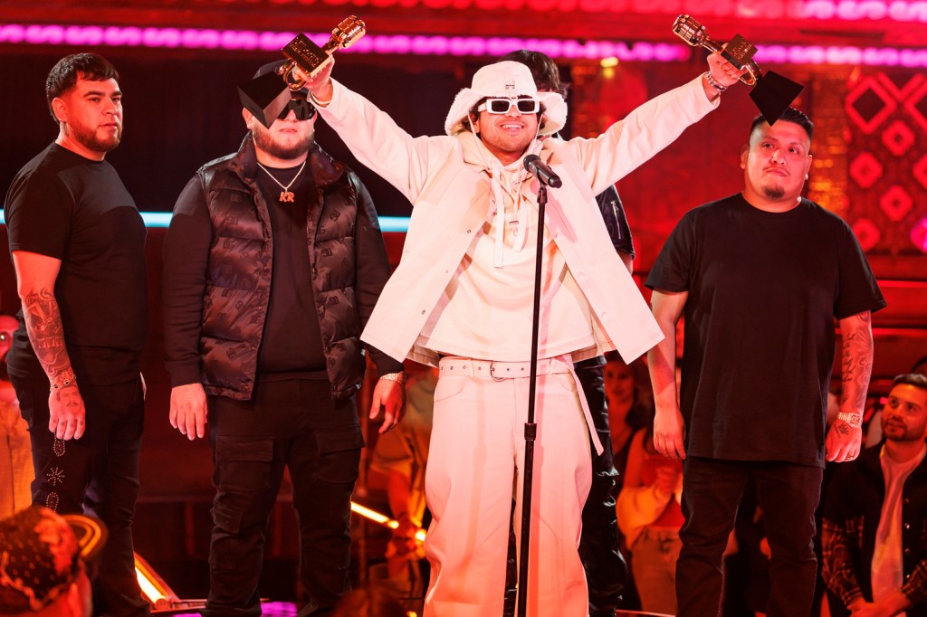 bad-bunny,-fuerza-regida-&-more-latin-stars-win-at-the-2024-billboard-music awards