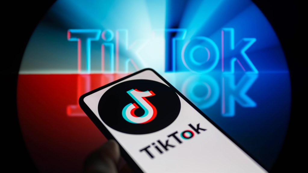 in-canada:-tiktok-fights-order-to-shut-down-operations-in-canada,-plus-l’histoire-s’ecrit-sur spotify