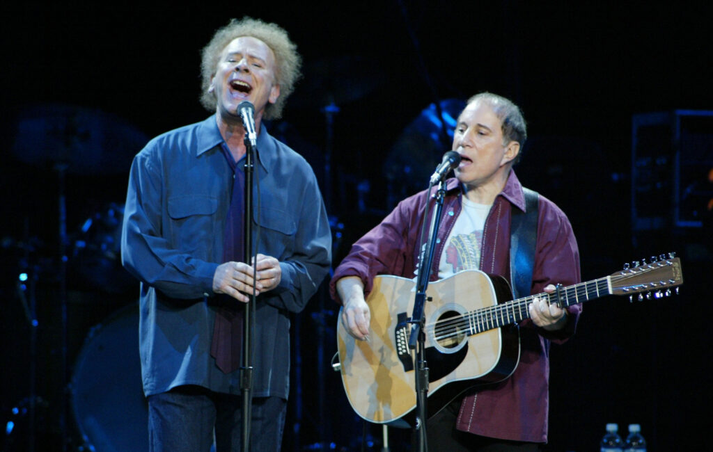 art-garfunkel-tells-us-about-reconciling-with-paul-simon:-“i-burst-into-tears-–-and-then-there-were-hugs”