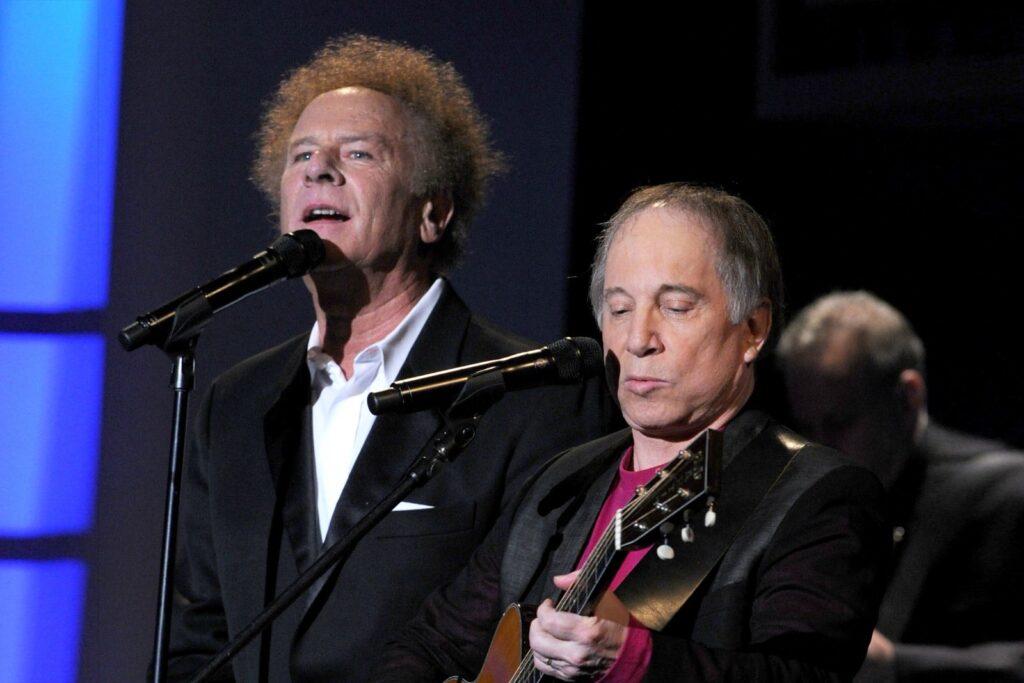 art-garfunkel-admits-he-‘wanted-to-hurt’-paul-simon-during-feud