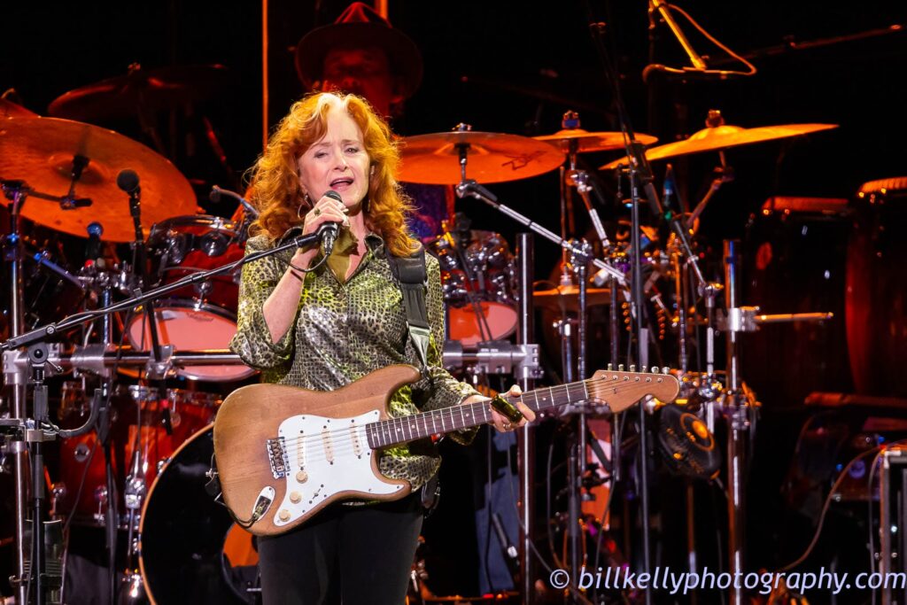 watch:-bonnie-raitt-reflects-on-historic-50-year-career,-kennedy-center-honors-and-more-in-new-interview