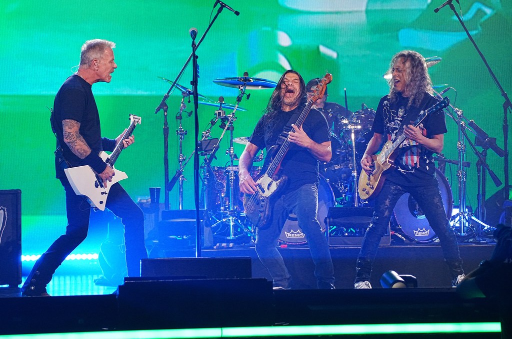 metallica-unearth-rarities-and-covers-for-helping-hands-benefit concert