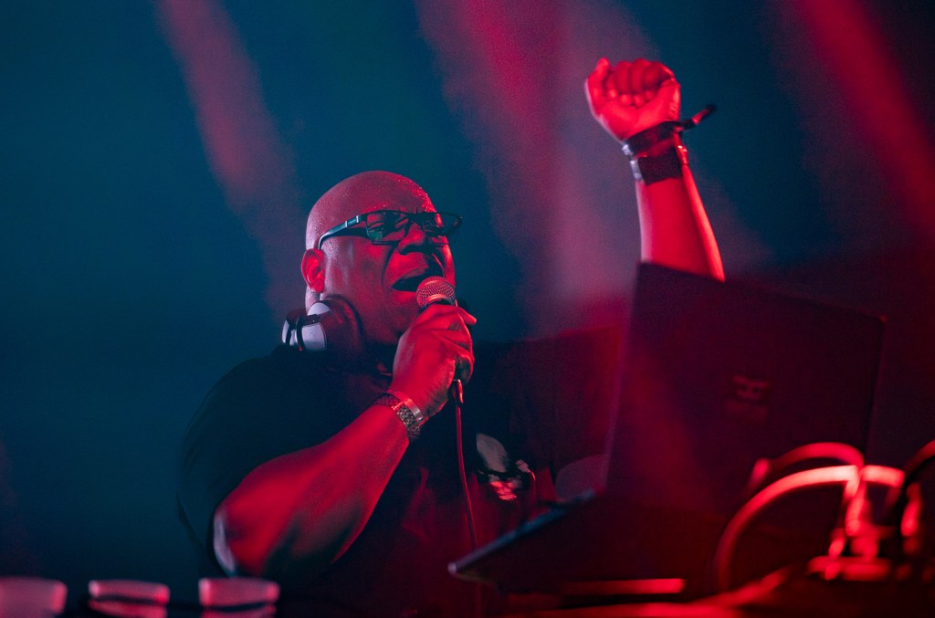 hear-carl-cox’s-hybrid-live-set-from-seismic-dance-event-fall 2024