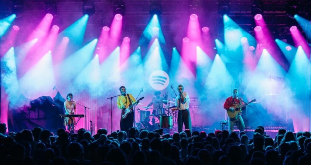 spotify-expands-live-initiative-into-the-uk-with-budweiser-sponsored-‘fully-immersive-experience’