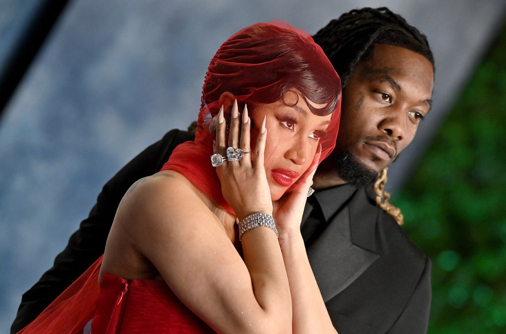 cardi-b-demands-offset-signs-divorce-papers-amid-heated-social-media-exchange:-‘you-sound-like-a dummy’