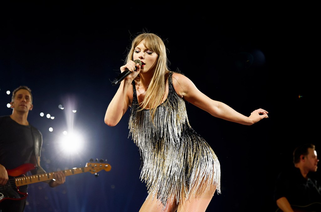 taylor-swift-celebrates-35th-birthday-with-eras-themed party