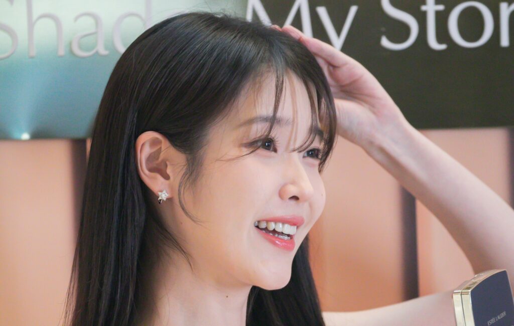 iu-says-she-used-to-be-“daunted”-by-the-idea-of-collaborating-with-international-artists