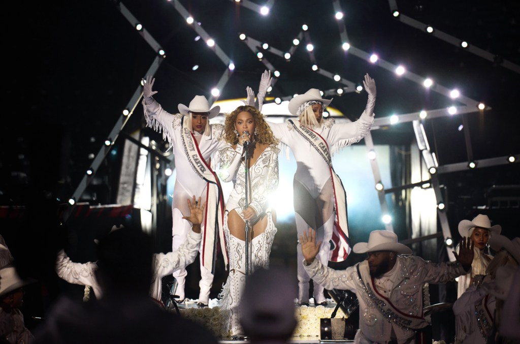 beyonce’s-christmas-day-halftime-show-is-coming-as-a-special-on netflix