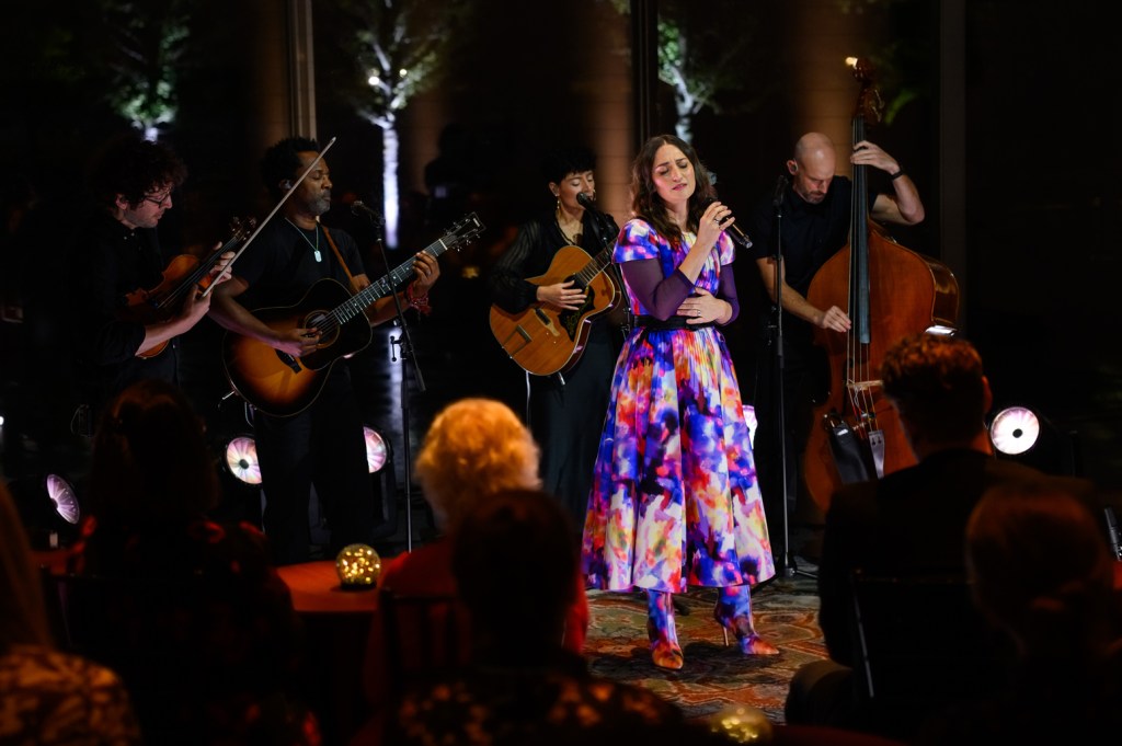 watch-sara-bareilles-turn-‘love-song’-into-a-symphonic-sing-along-for-her-pbs-new-year’s-eve-special:-sneak peek